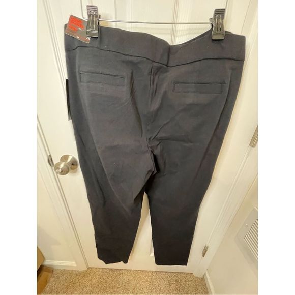 Briggs black size 18 pants comfort waistband and slimming solution NWT - Picture 2 of 8